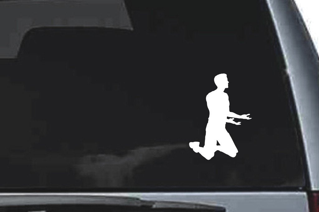 Picniva Kneeling Sty16 Vinyl Car Window Decal, Approx 5 in
