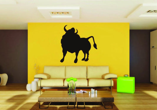 Picniva Bull Sty6a Vinyl Wall Decal, Approx 22 in Square, Removable