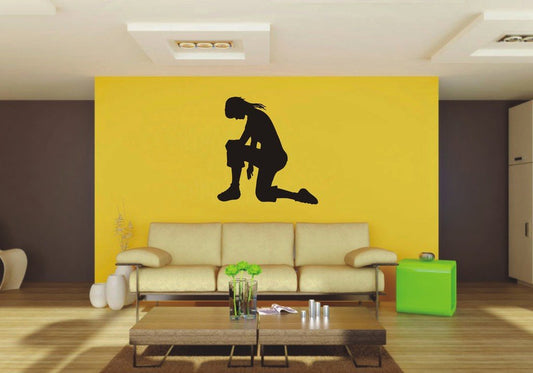 Picniva Woman Sty5 Vinyl Wall Decal, Approx 22 x 23.47 in, Removable