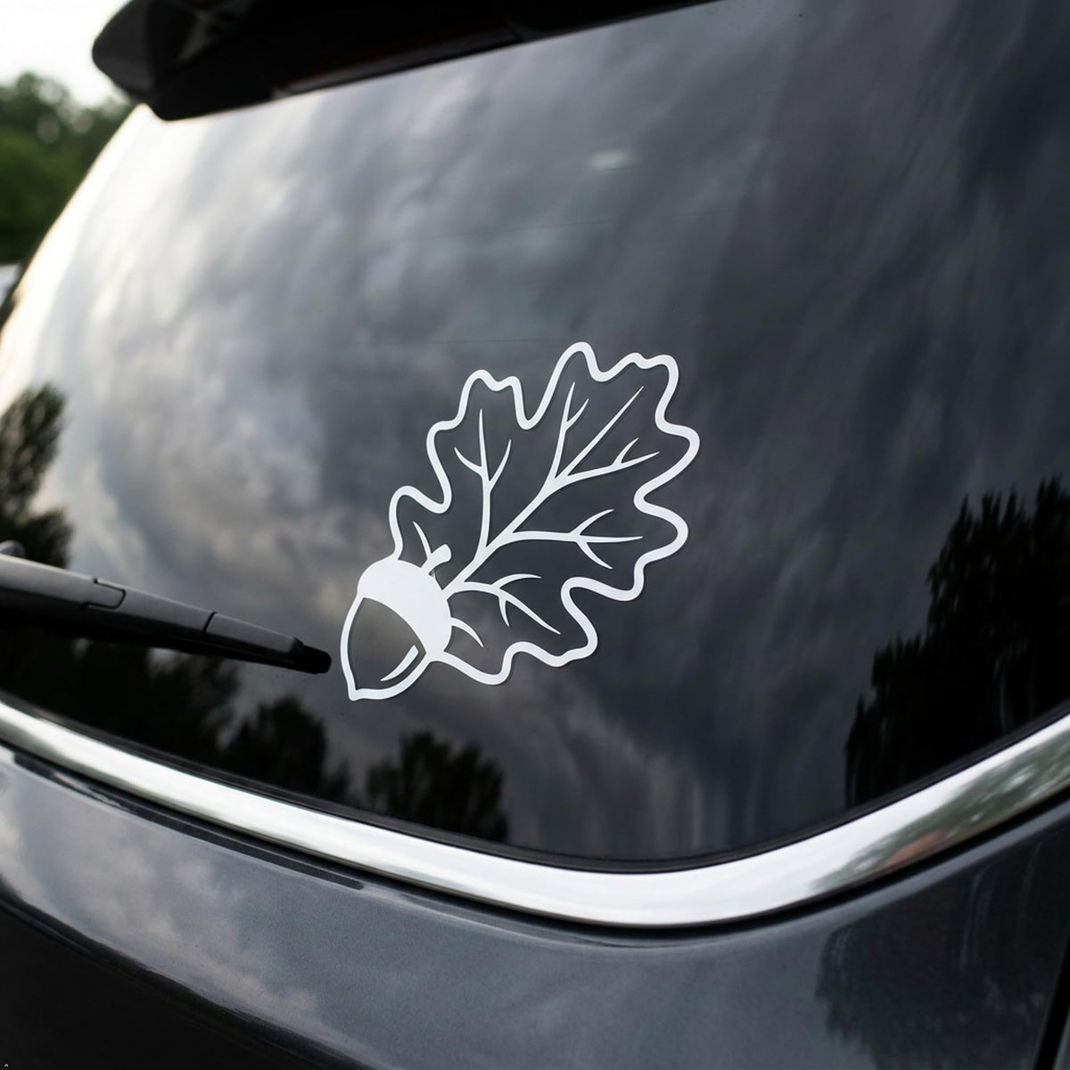 Picniva Acorn Oak Leaf White Vinyl Car Window Decal, Approx 5 in