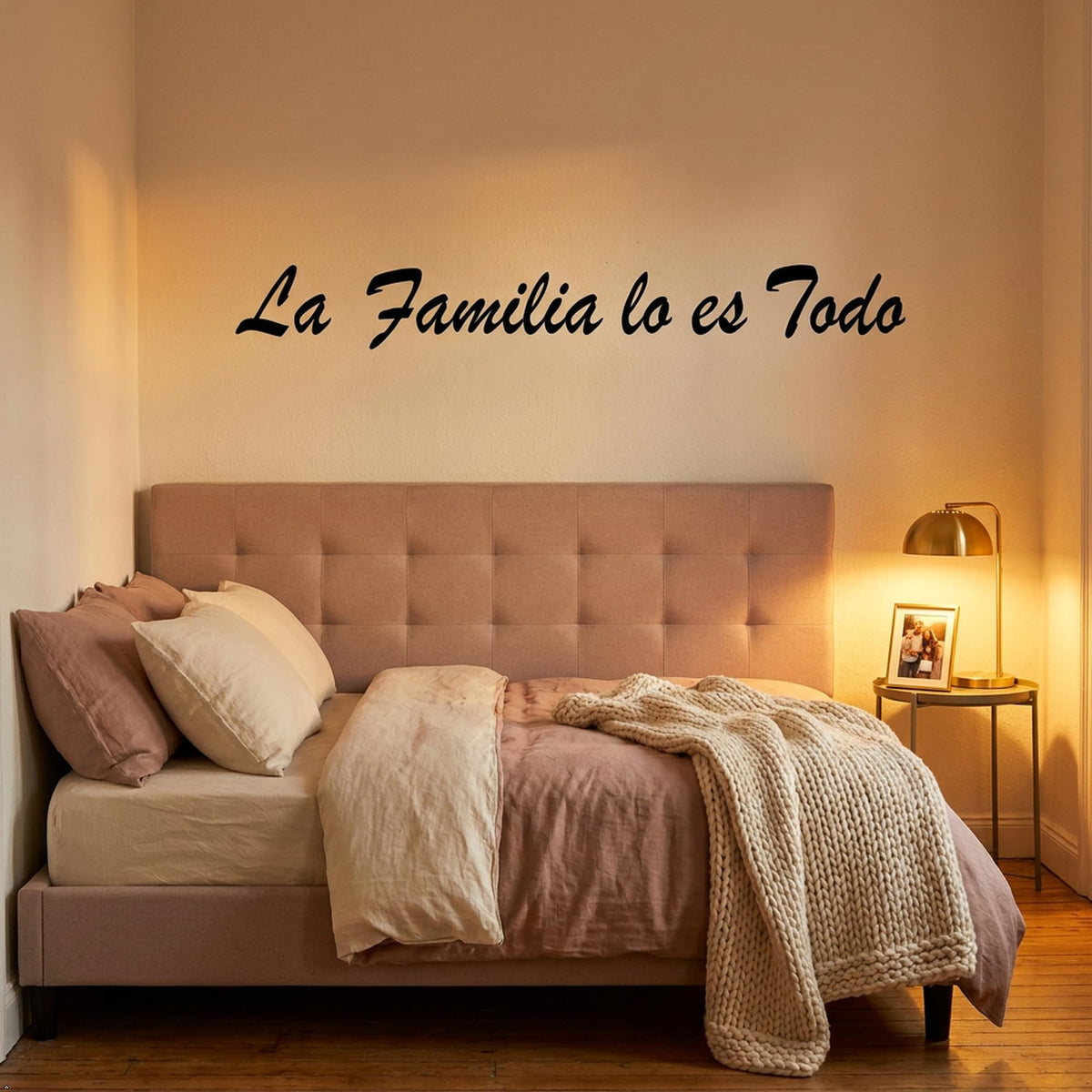 Picniva Matte Family is Everything Spanish Vinyl Wall Decal Love