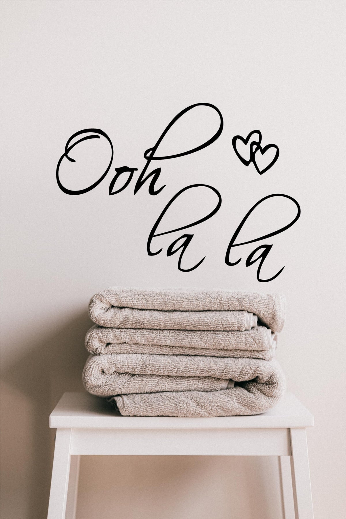Picniva Ooh Lala Hearts French Quote Wall Decal, Overlapping Outline Motif